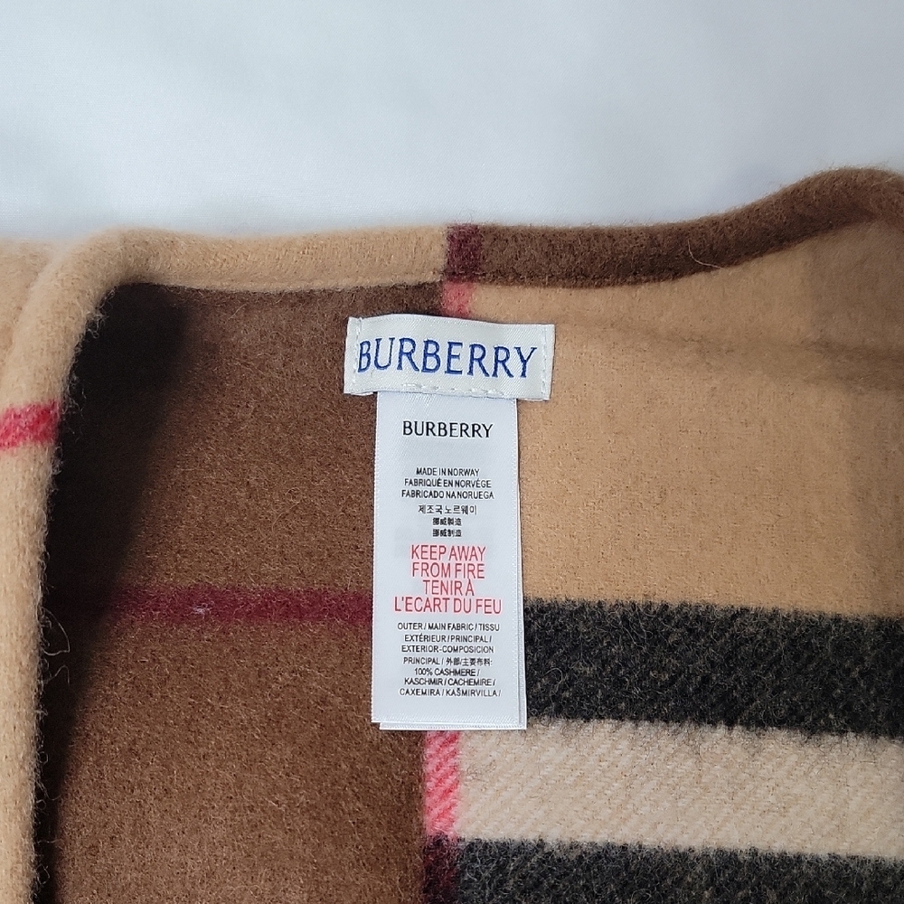 Burberry  Check Cape/Poncho in Tan, Brown and Black - Picture 3 of 5